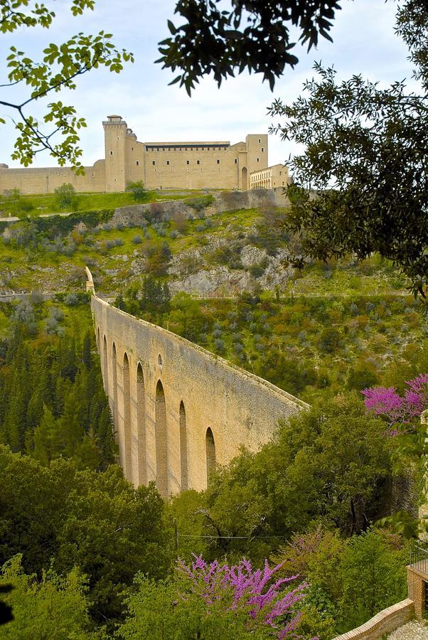 مبيت وإفطار سبوليتو Palazzo Sant'Angelo المظهر الخارجي الصورة